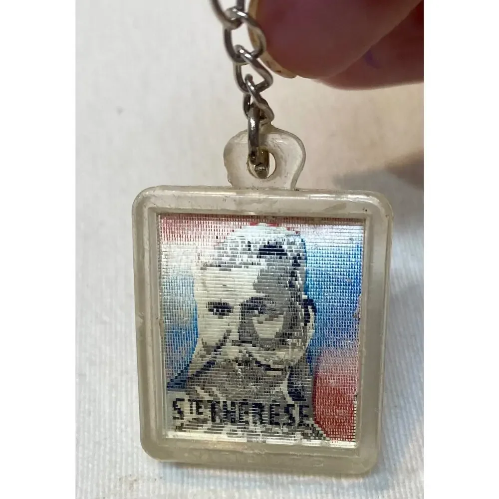 orphelins apprentis d'auteuil flicker keychain 40 R. La Fontaine Paris 16
